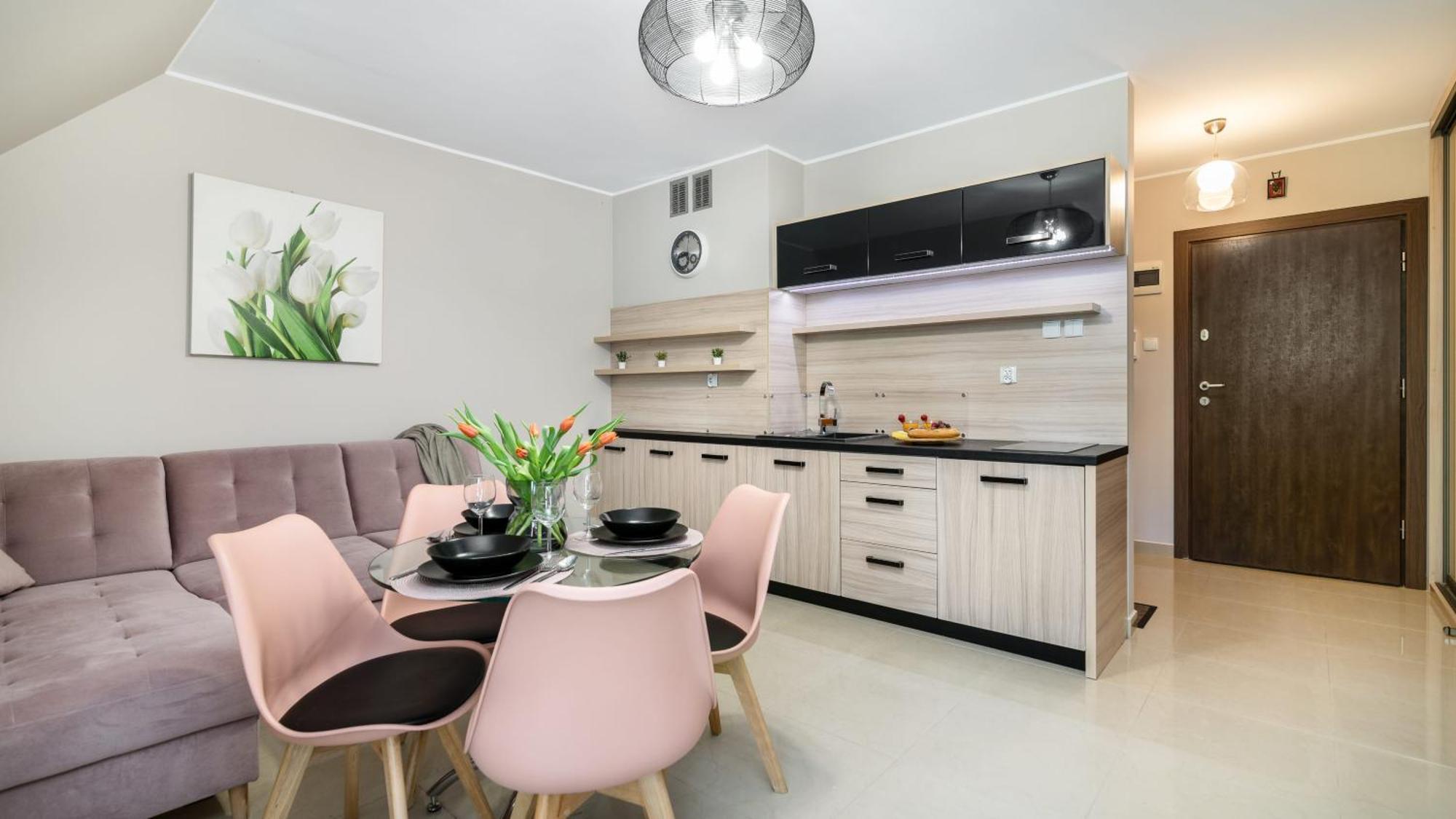 Morskie Apartamenty Przy Plazy Piamola كرينيتا مورسكا المظهر الخارجي الصورة