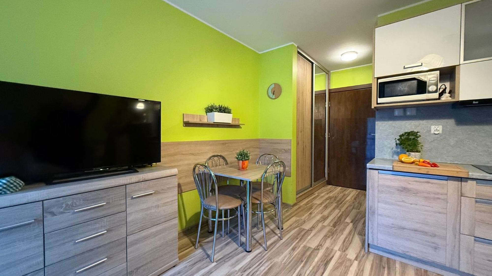 Morskie Apartamenty Przy Plazy Piamola كرينيتا مورسكا المظهر الخارجي الصورة